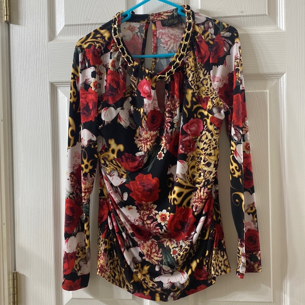 Women flower red